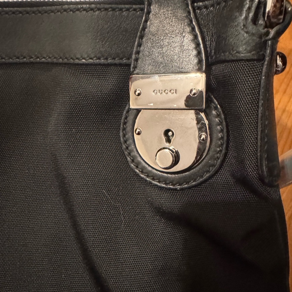 Gucci Black Men's Sling Bag - Picture 2 of 15